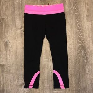 Lululemon running crops